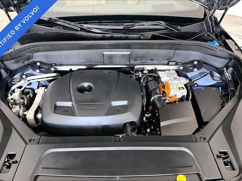 Certified 2025 Volvo XC90 T8 Ultra w/ Protection Package Premier AWD/4WD image 11