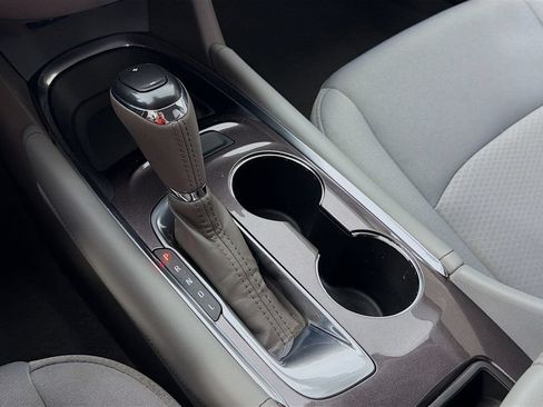 Used 2018 Chevrolet Malibu LT FWD image 17