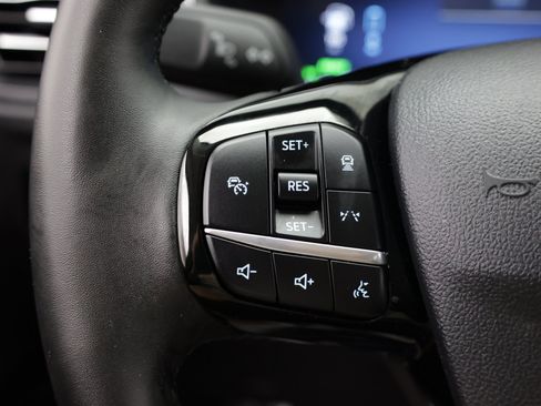 Used 2023 Ford Escape SE w/ PHEV Premium Package FWD image 25