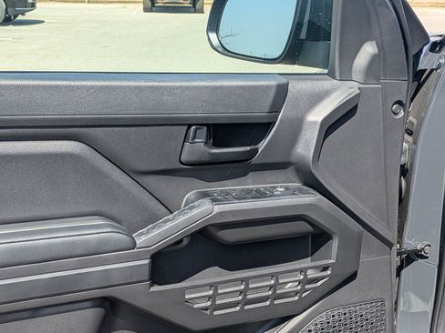 Used 2026 Toyota Tacoma SR image 12