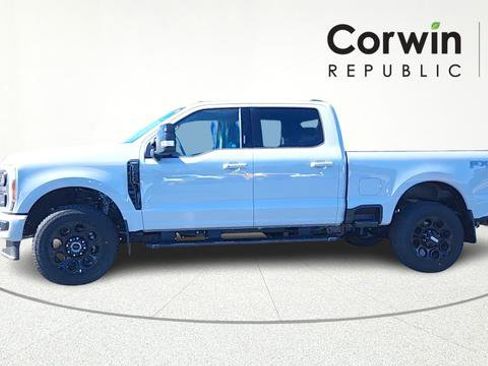 New 2026 Ford F350 Lariat w/ Black Appearance Package image 4