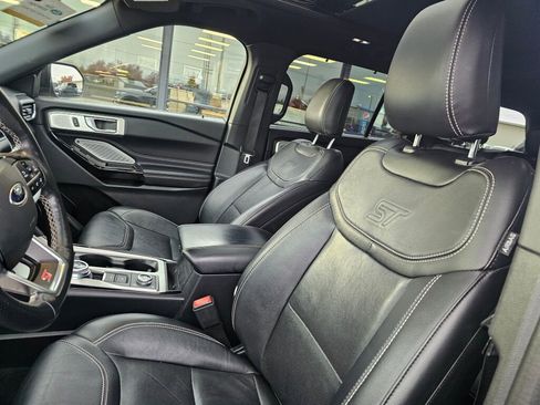 Certified 2022 Ford Explorer ST w/ Equipment Group 401A image 19
