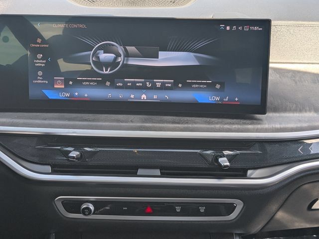 Used 2025 BMW X5 xDrive40i AWD/4WD image 18