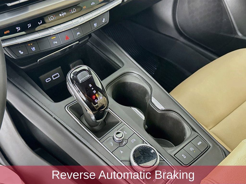 Used 2024 Cadillac XT4 Premium Luxury w/ Active Safety Package FWD image 20