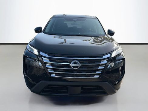 Used 2025 Nissan Rogue SV AWD/4WD image 2