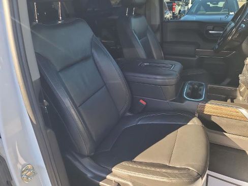 Used 2020 Chevrolet Silverado 1500 LT Trail Boss image 28