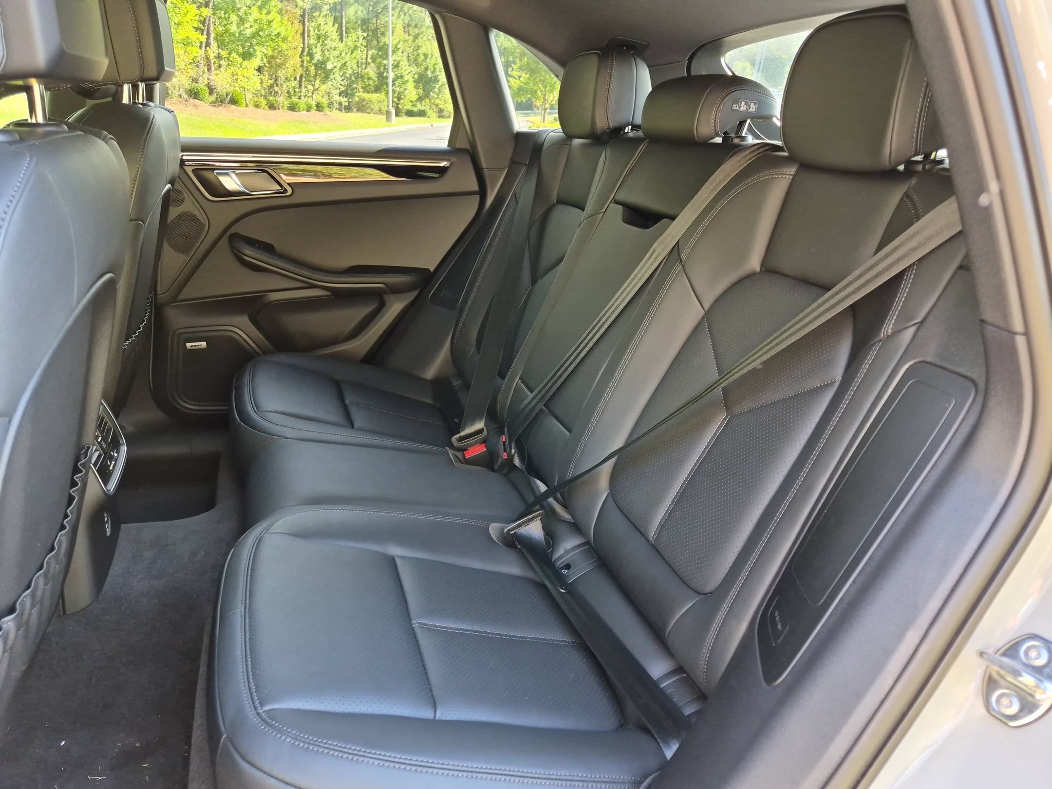 Certified 2026 Porsche Macan AWD/4WD image 20