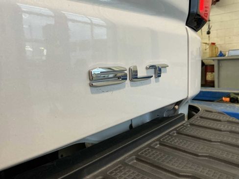 Used 2020 GMC Sierra 1500 SLT w/ SLT Premium Plus Package image 25