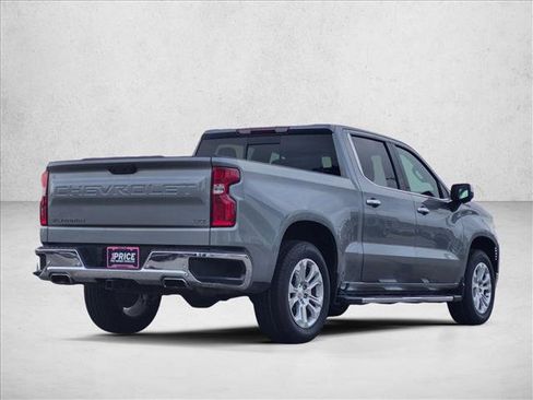 Used 2023 Chevrolet Silverado 1500 LTZ w/ LTZ Premium Package AWD/4WD image 5