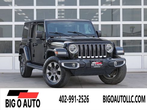 Used 2018 Jeep Wrangler Unlimited Sahara AWD/4WD image 1