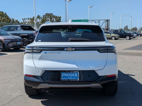 Used 2026 Chevrolet Equinox EV LT w/ Convenience Package II AWD/4WD image 4