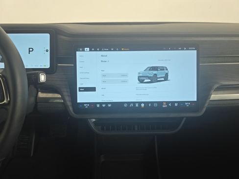 Used 2025 Rivian R1S Adventure AWD/4WD image 29