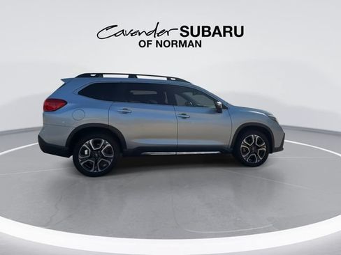 Used 2023 Subaru Ascent Touring AWD/4WD image 8