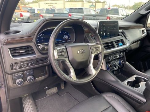 Used 2022 Chevrolet Tahoe Z71 w/ Luxury Package image 13