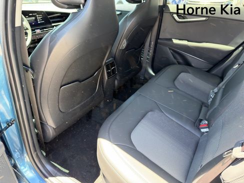 New 2026 Kia Niro EX FWD image 19