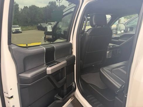 Used 2019 Ford F150 Platinum w/ Technology Package AWD/4WD image 8
