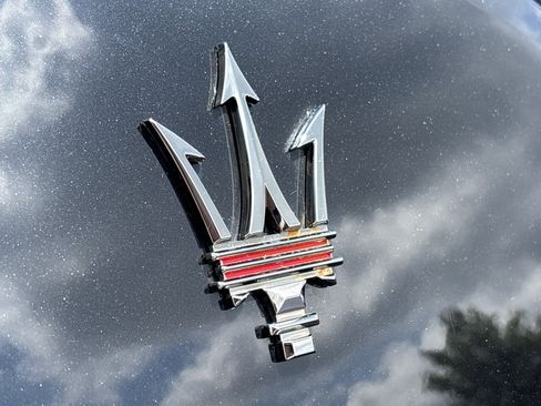 Used 2025 Maserati Grecale Trofeo AWD/4WD image 20