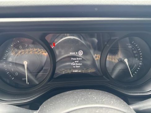 Used 2024 Jeep Wrangler Unlimited Sahara AWD/4WD image 17