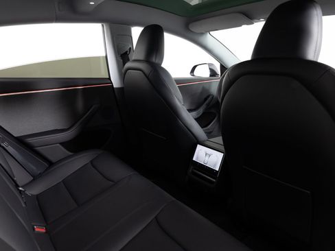 Used 2024 Tesla Model 3 Standard Range RWD image 22