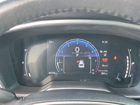 Used 2023 Toyota Corolla Cross XLE w/ Convenience Package image 9