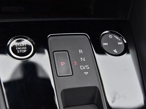 Used 2023 Audi A3 2.0T Premium Plus w/ Premium Plus Package AWD/4WD image 19