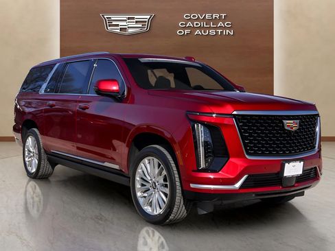 Used 2025 Cadillac Escalade ESV Premium Luxury RWD image 6