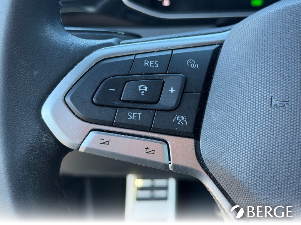 Used 2025 Volkswagen Jetta Sport FWD image 18
