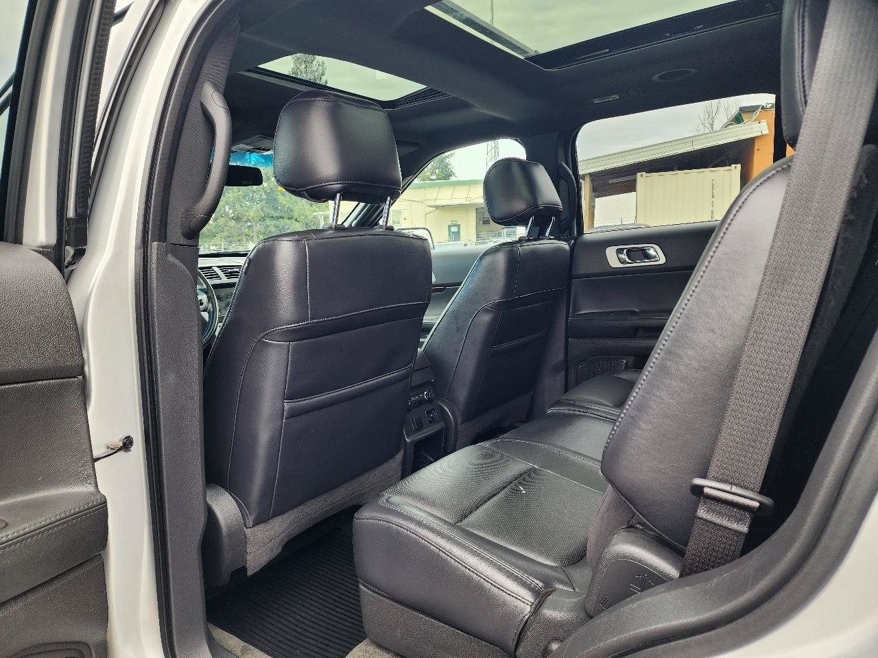 Used 2011 Ford Explorer Limited w/ 302A Rapid Spec Order Code FWD image 20