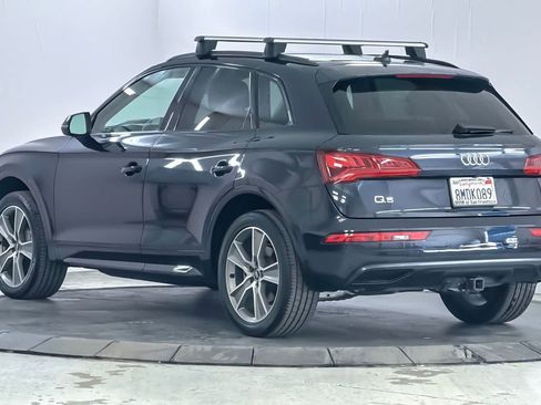Used 2019 Audi Q5 Prestige w/ Prestige Package image 6