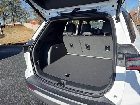 New 2026 Chevrolet Equinox LT w/ Convenience Package II image 19