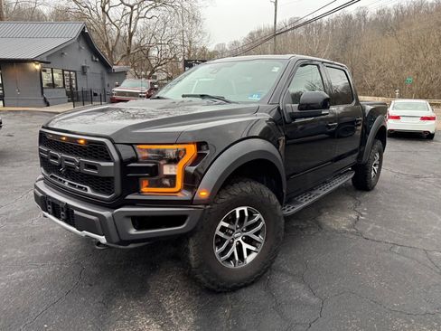 Used 2018 Ford F150 Raptor w/ Equipment Group 802A Luxury AWD/4WD image 31