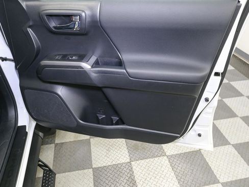 Certified 2023 Toyota Tacoma TRD Sport image 19