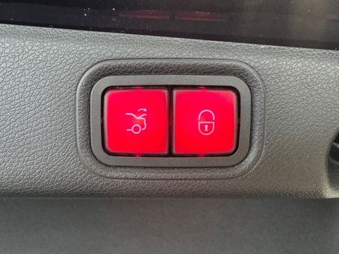 Used 2021 Mercedes-Benz E 350 4MATIC Sedan image 21