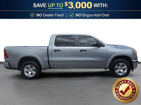 Used 2025 RAM 1500 Big Horn AWD/4WD image 8