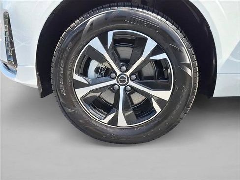 Used 2026 Volvo XC60 B5 Core AWD/4WD image 26