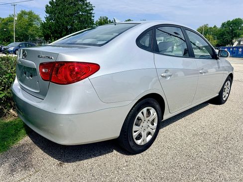 Used 2009 Hyundai Elantra GLS FWD image 4