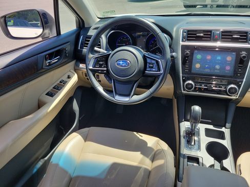 Used 2019 Subaru Outback 2.5i Limited AWD/4WD image 17