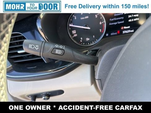 Used 2022 Buick Envision Essence w/ Safety Package image 17