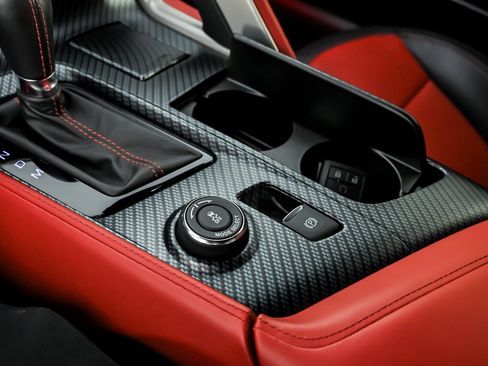 Used 2019 Chevrolet Corvette Z06 RWD image 35