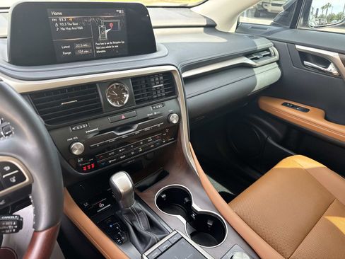 Certified 2022 Lexus RX 350 FWD w/ Premium Package image 24