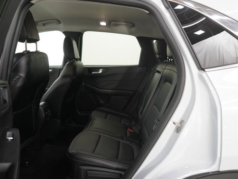 Used 2025 Ford Escape Platinum image 17