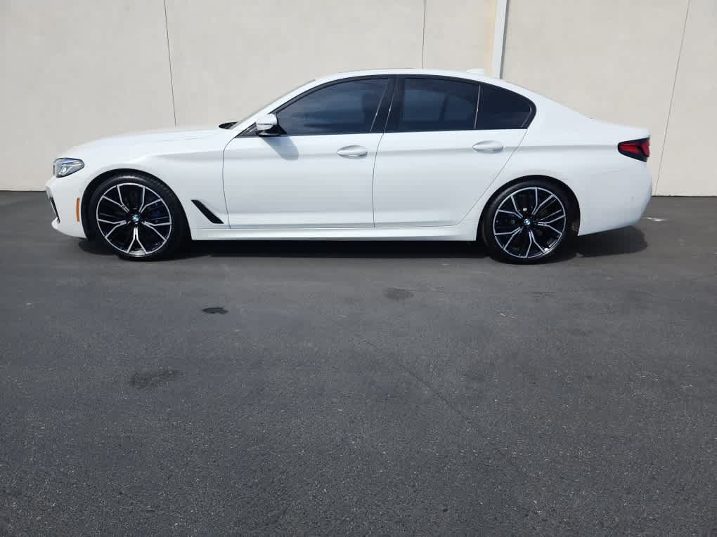 Used 2021 BMW 540i w/ M Sport Package RWD image 4