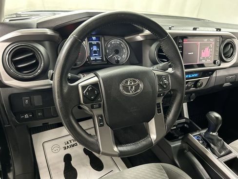 Used 2021 Toyota Tacoma SR5 image 4