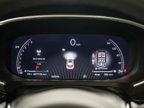 Used 2025 Acura MDX SH-AWD w/ Technology Package image 28