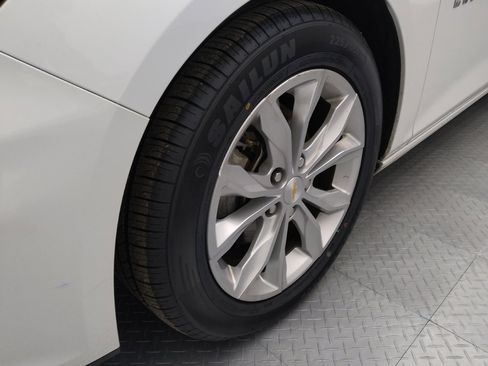 Used 2023 Chevrolet Malibu LT image 31