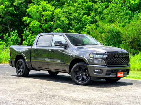Used 2026 RAM 1500 Lone Star AWD/4WD image 2