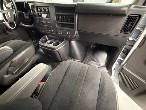 Certified 2025 Chevrolet Express 2500 w/ Driver Convenience Package RWD image 22