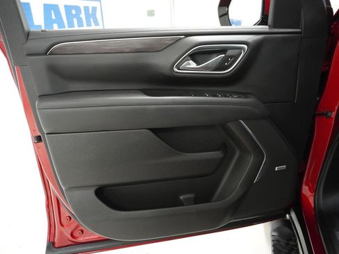 Used 2024 Chevrolet Tahoe Z71 w/ Luxury Package image 14