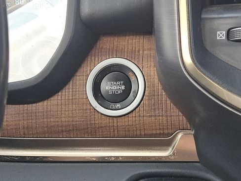 Used 2022 RAM 1500 Limited image 17