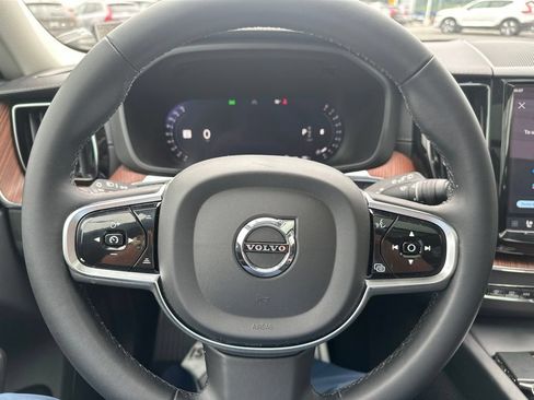 Used 2024 Volvo XC60 B5 Ultimate w/ Protection Package Premier AWD/4WD image 27